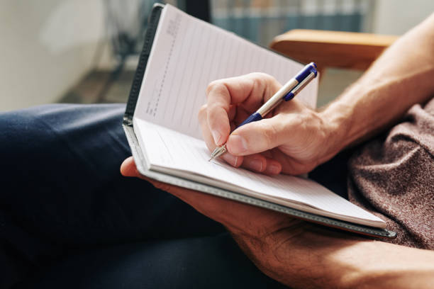 δέκα οφέλη του journaling, σημειώσεων σε ημερολόγιο